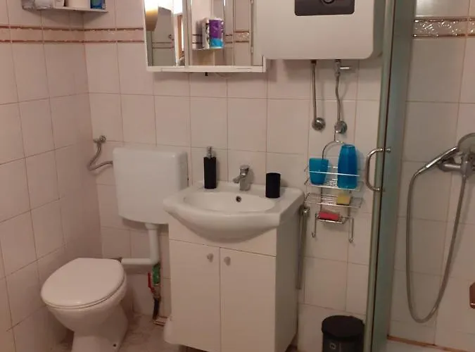 Sanjkovic * Rovinjsko Selo